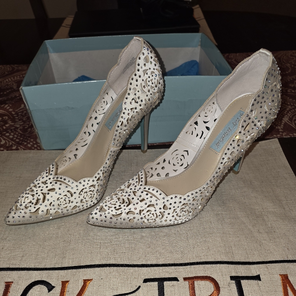 Betsey Johnson “Elsa” Ivory Rhinestone Heels, size 8.5 – Worn Once
